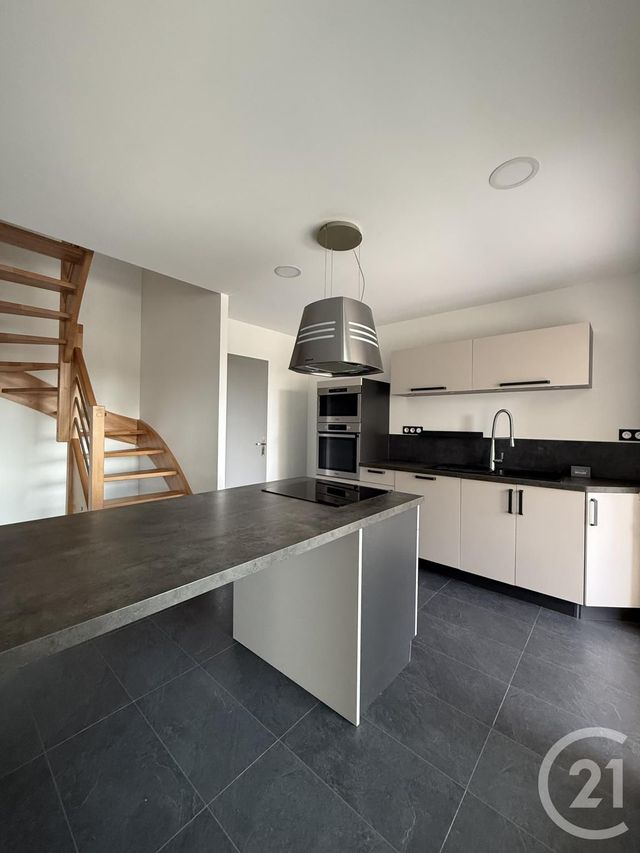 Appartement F3 &agrave; vendre - 4 pi&egrave;ces - 84 m2 - Foucherans - 39 - FRANCHE-COMTE