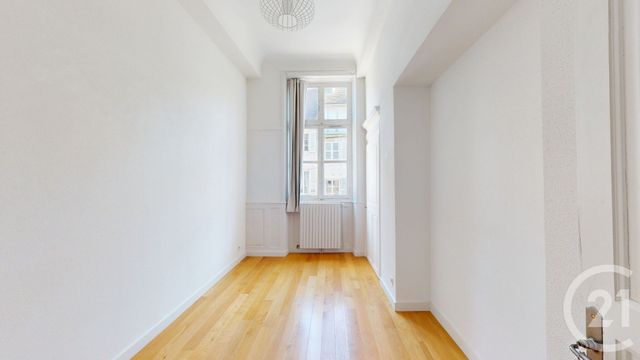 Appartement F4 &agrave; louer - 4 pi&egrave;ces - 104,10 m2 - Dole - 39 - FRANCHE-COMTE