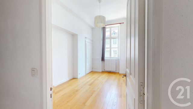 Appartement F4 &agrave; louer - 4 pi&egrave;ces - 104,10 m2 - Dole - 39 - FRANCHE-COMTE