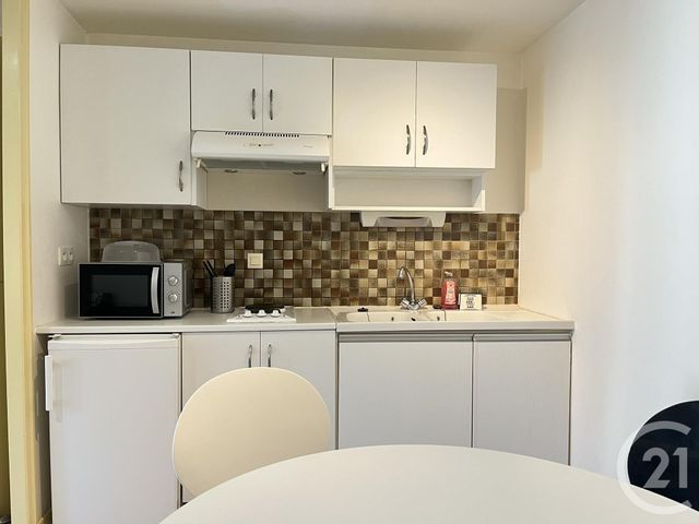 Appartement Studio &agrave; louer - 1 pi&egrave;ce - 22,36 m2 - Dole - 39 - FRANCHE-COMTE