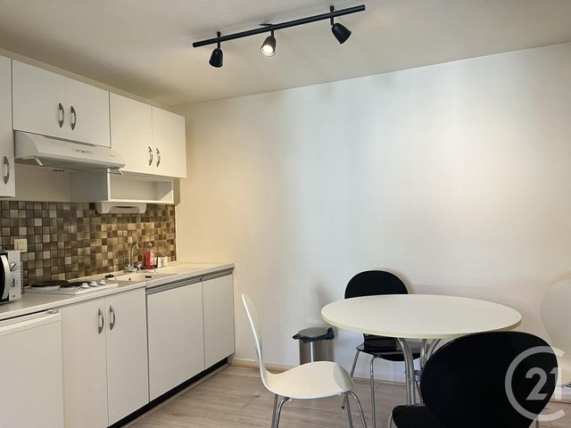 Appartement Studio &agrave; louer - 1 pi&egrave;ce - 22,36 m2 - Dole - 39 - FRANCHE-COMTE