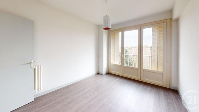 Appartement F5 &agrave; louer - 5 pi&egrave;ces - 83,63 m2 - Dole - 39 - FRANCHE-COMTE