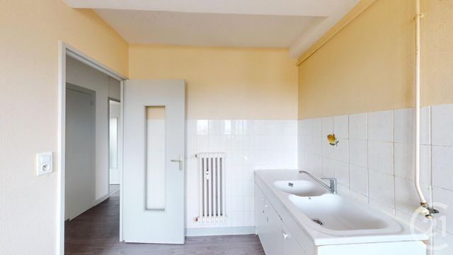 Appartement F5 &agrave; louer - 5 pi&egrave;ces - 83,63 m2 - Dole - 39 - FRANCHE-COMTE