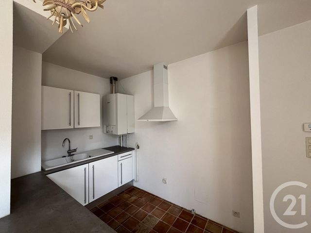 Appartement F2 &agrave; louer - 2 pi&egrave;ces - 60,25 m2 - Dole - 39 - FRANCHE-COMTE