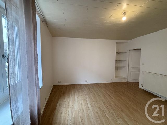 Appartement &agrave; louer - 2 pi&egrave;ces - 35,45 m2 - Dole - 39 - FRANCHE-COMTE