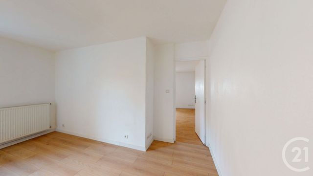 Appartement &agrave; louer - 3 pi&egrave;ces - 60,78 m2 - Dole - 39 - FRANCHE-COMTE