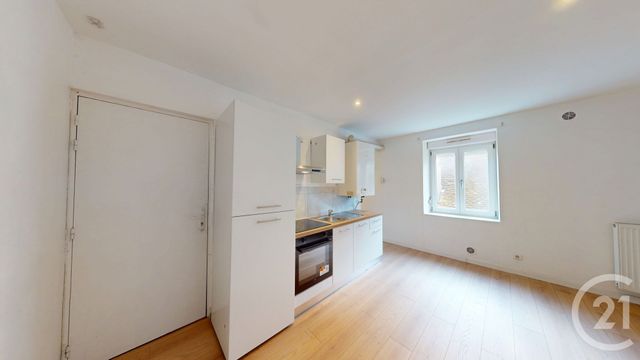 Appartement &agrave; louer - 3 pi&egrave;ces - 60,78 m2 - Dole - 39 - FRANCHE-COMTE