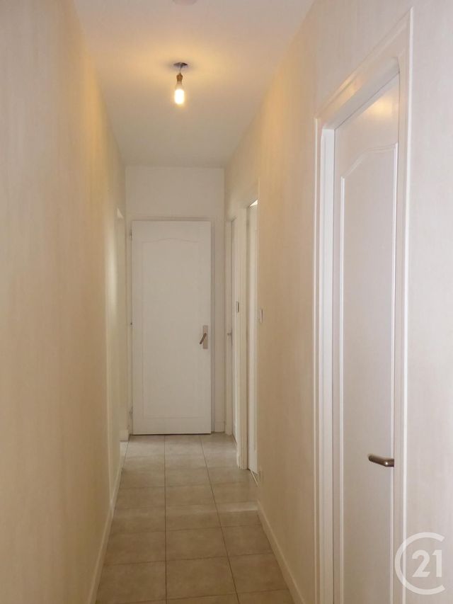 Appartement F3 &agrave; louer - 3 pi&egrave;ces - 64,32 m2 - Dole - 39 - FRANCHE-COMTE