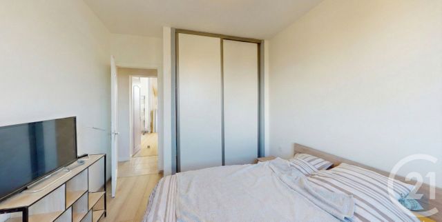 Appartement F3 &agrave; louer - 3 pi&egrave;ces - 64,32 m2 - Dole - 39 - FRANCHE-COMTE