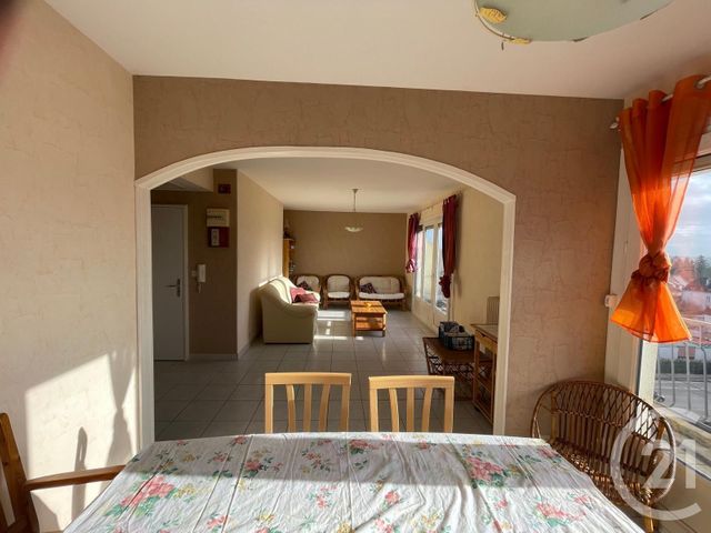 Appartement F4 &agrave; vendre - 4 pi&egrave;ces - 70 m2 - Dole - 39 - FRANCHE-COMTE