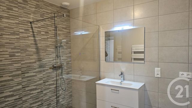 Maison &agrave; louer - 5 pi&egrave;ces - 89,17 m2 - Dole - 39 - FRANCHE-COMTE