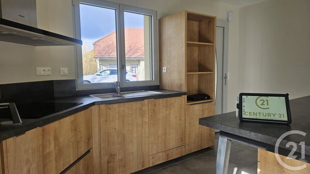 Maison &agrave; louer - 5 pi&egrave;ces - 89,17 m2 - Dole - 39 - FRANCHE-COMTE
