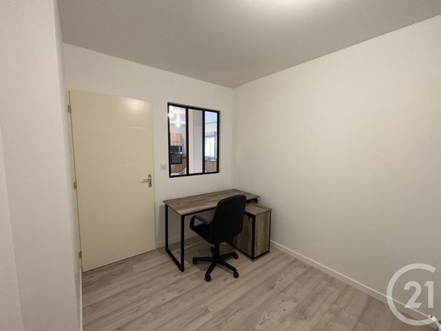 Appartement F3 &agrave; louer - 2 pi&egrave;ces - 55 m2 - Dole - 39 - FRANCHE-COMTE