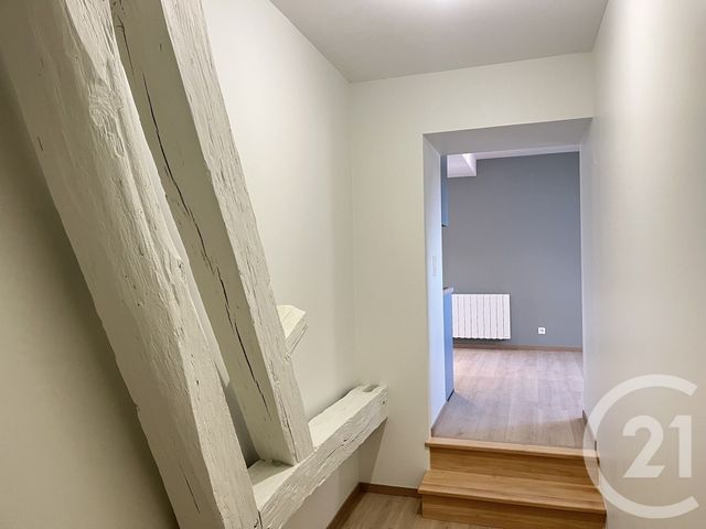 Appartement F1 &agrave; louer - 1 pi&egrave;ce - 18,97 m2 - Dole - 39 - FRANCHE-COMTE