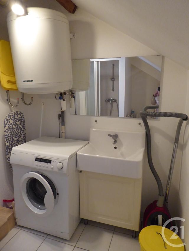 Appartement Studio &agrave; louer - 1 pi&egrave;ce - 20,08 m2 - Dole - 39 - FRANCHE-COMTE