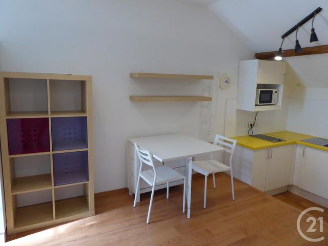 Appartement Studio &agrave; louer - 1 pi&egrave;ce - 20,08 m2 - Dole - 39 - FRANCHE-COMTE