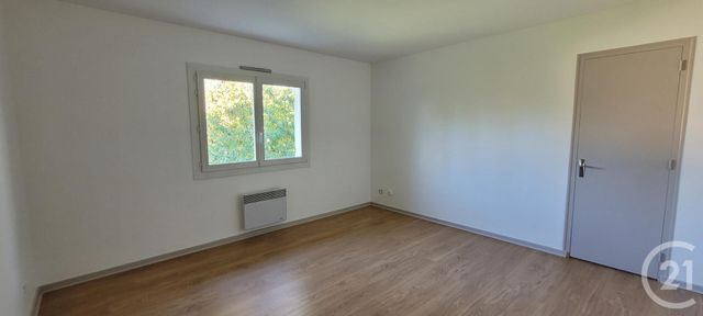 Appartement F2 &agrave; louer - 2 pi&egrave;ces - 81 m2 - Mont Sous Vaudrey - 39 - FRANCHE-COMTE