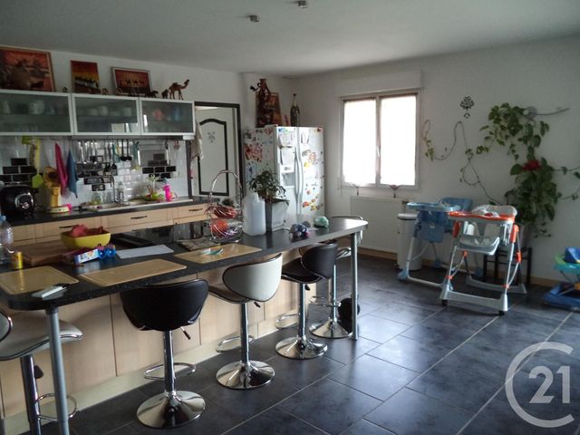 Maison &agrave; louer - 7 pi&egrave;ces - 124 m2 - St Aubin - 39 - FRANCHE-COMTE