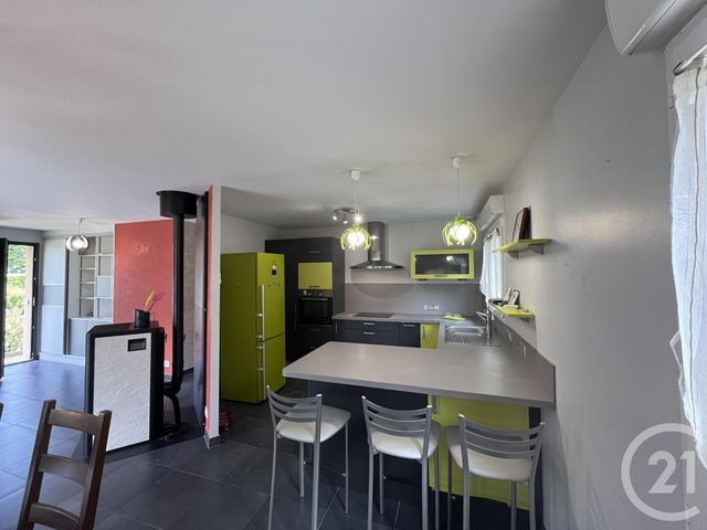 Maison &agrave; louer - 4 pi&egrave;ces - 85,76 m2 - Dole - 39 - FRANCHE-COMTE