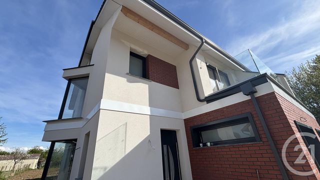 Maison &agrave; louer - 5 pi&egrave;ces - 118,57 m2 - Tavaux - 39 - FRANCHE-COMTE