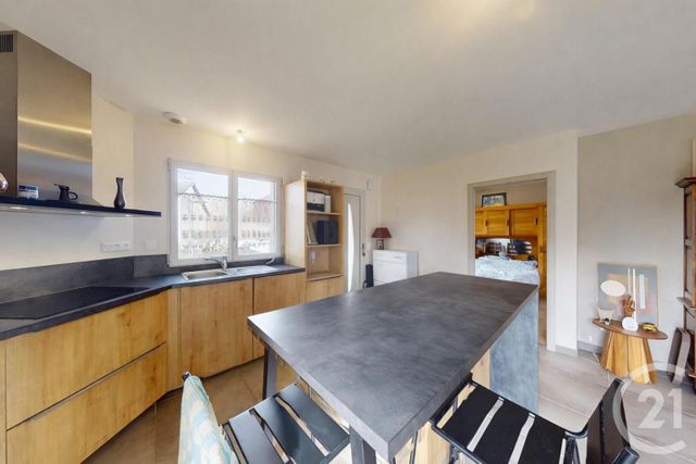 Maison &agrave; louer - 5 pi&egrave;ces - 89,17 m2 - Dole - 39 - FRANCHE-COMTE