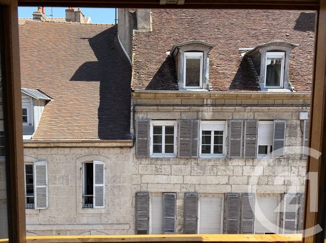 Appartement F3 &agrave; louer - 3 pi&egrave;ces - 79 m2 - Dole - 39 - FRANCHE-COMTE