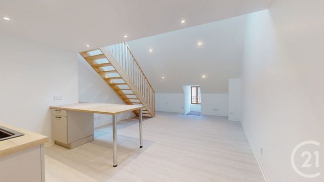 Appartement F3 &agrave; louer - 3 pi&egrave;ces - 79 m2 - Dole - 39 - FRANCHE-COMTE
