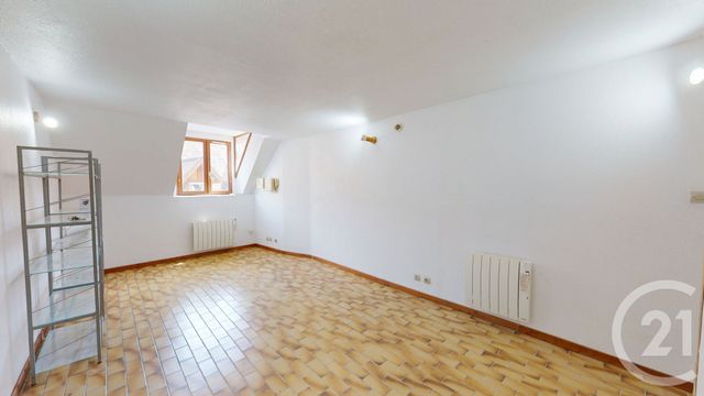Appartement F3 &agrave; louer - 3 pi&egrave;ces - 50 m2 - Dole - 39 - FRANCHE-COMTE