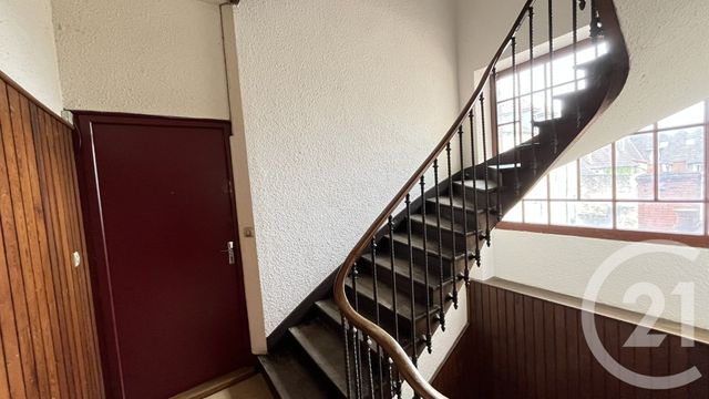 Appartement F5 &agrave; louer - 5 pi&egrave;ces - 78,43 m2 - Dole - 39 - FRANCHE-COMTE