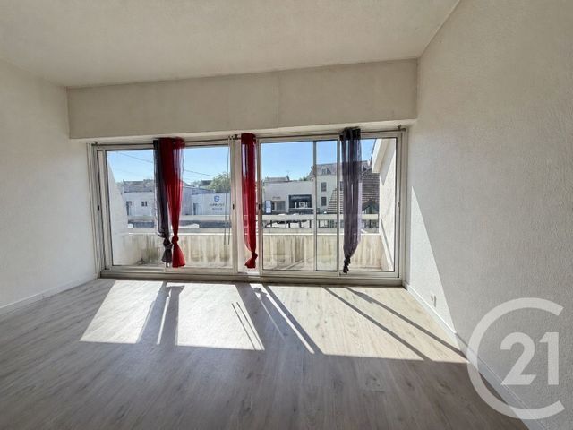 Appartement F2 &agrave; louer - 2 pi&egrave;ces - 39,45 m2 - Dole - 39 - FRANCHE-COMTE