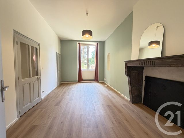 Appartement &agrave; louer - 3 pi&egrave;ces - 86,17 m2 - Dole - 39 - FRANCHE-COMTE