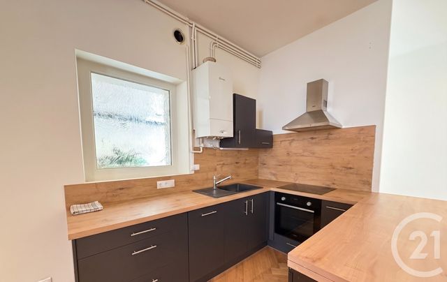 Appartement &agrave; louer - 3 pi&egrave;ces - 86,17 m2 - Dole - 39 - FRANCHE-COMTE