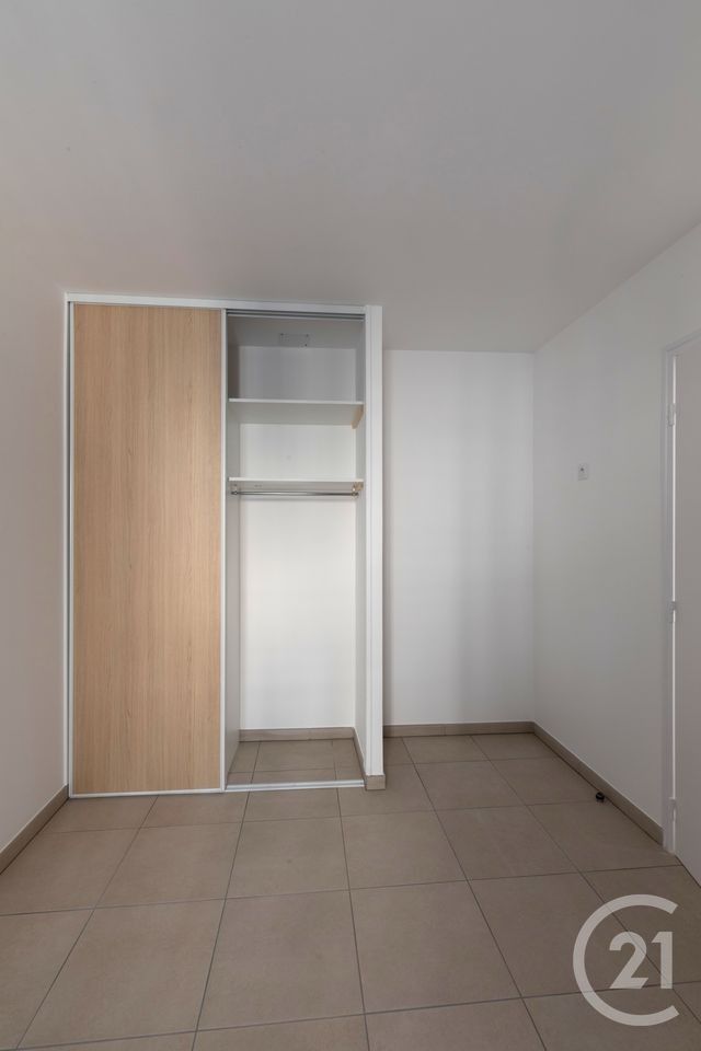 Appartement F2 &agrave; louer - 2 pi&egrave;ces - 44,23 m2 - Dole - 39 - FRANCHE-COMTE