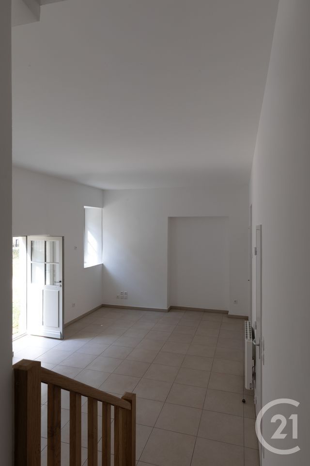 Appartement F2 &agrave; louer - 2 pi&egrave;ces - 44,23 m2 - Dole - 39 - FRANCHE-COMTE