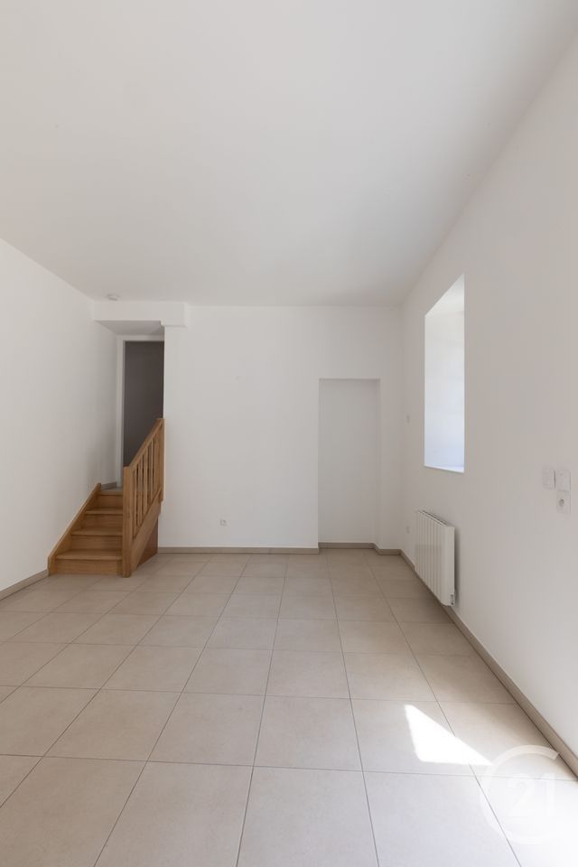 Appartement F2 &agrave; louer - 2 pi&egrave;ces - 44,23 m2 - Dole - 39 - FRANCHE-COMTE