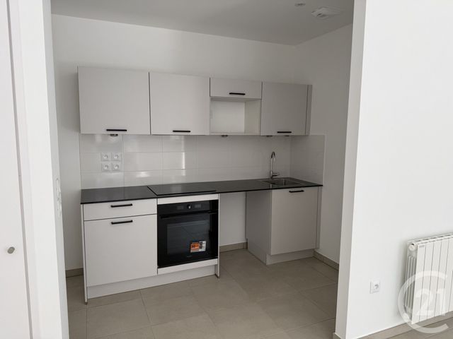 Appartement &agrave; louer - 2 pi&egrave;ces - 60,27 m2 - Dole - 39 - FRANCHE-COMTE
