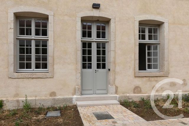 Appartement F2 &agrave; louer - 2 pi&egrave;ces - 61,43 m2 - Dole - 39 - FRANCHE-COMTE