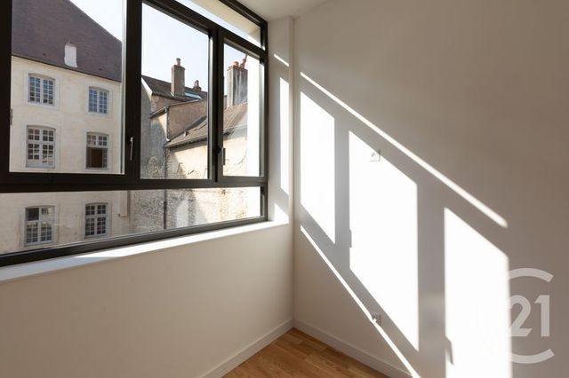 Appartement F2 &agrave; louer - 2 pi&egrave;ces - 47,59 m2 - Dole - 39 - FRANCHE-COMTE