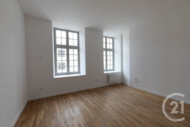 Appartement F2 &agrave; louer - 2 pi&egrave;ces - 45,89 m2 - Dole - 39 - FRANCHE-COMTE