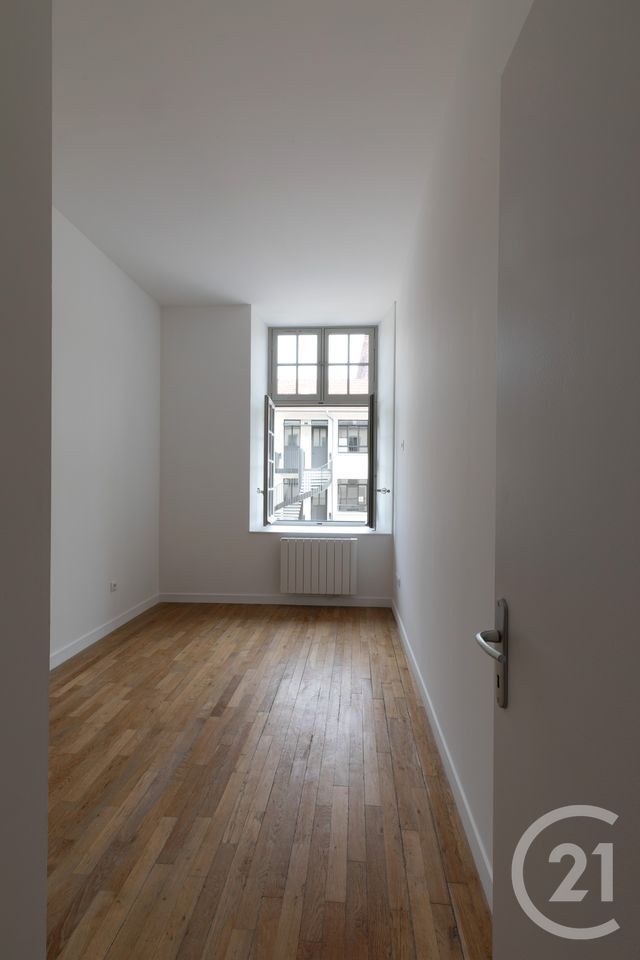 Appartement F2 &agrave; louer - 2 pi&egrave;ces - 45,89 m2 - Dole - 39 - FRANCHE-COMTE