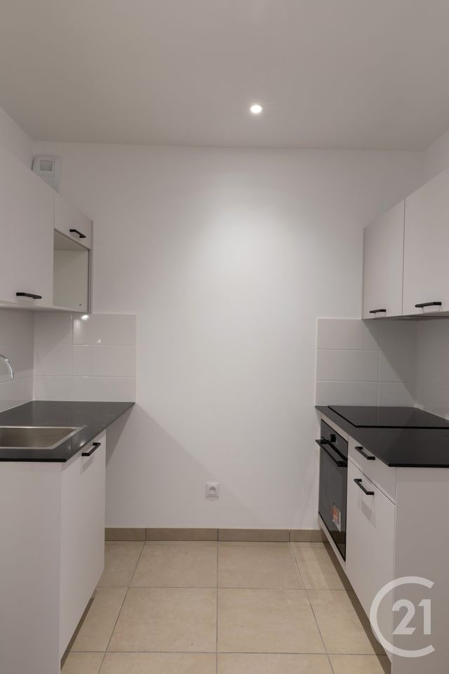 Appartement F3 &agrave; louer - 3 pi&egrave;ces - 63,74 m2 - Dole - 39 - FRANCHE-COMTE