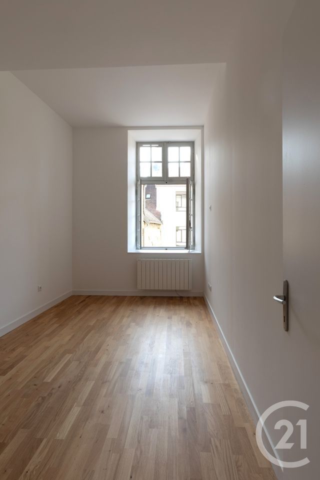 Appartement F2 &agrave; louer - 2 pi&egrave;ces - 45,45 m2 - Dole - 39 - FRANCHE-COMTE
