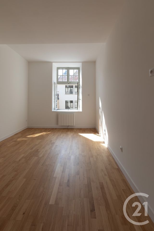 Appartement F2 &agrave; louer - 2 pi&egrave;ces - 45,45 m2 - Dole - 39 - FRANCHE-COMTE