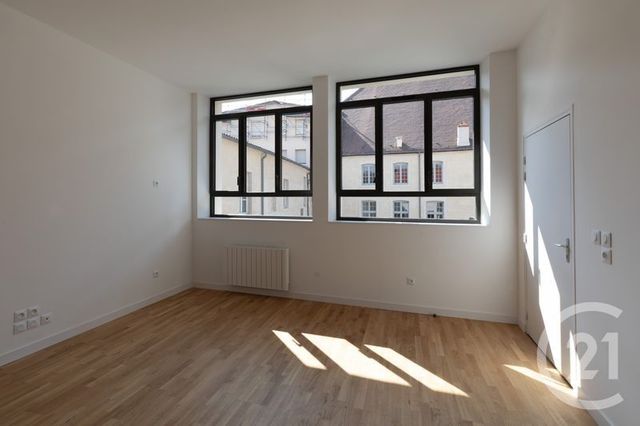 Appartement F2 &agrave; louer - 2 pi&egrave;ces - 50,10 m2 - Dole - 39 - FRANCHE-COMTE