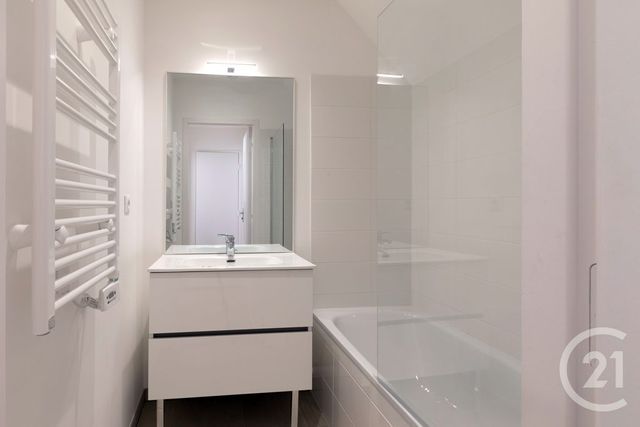 Appartement F2 &agrave; louer - 2 pi&egrave;ces - 42,47 m2 - Dole - 39 - FRANCHE-COMTE