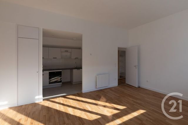 Appartement F2 &agrave; louer - 2 pi&egrave;ces - 44,31 m2 - Dole - 39 - FRANCHE-COMTE