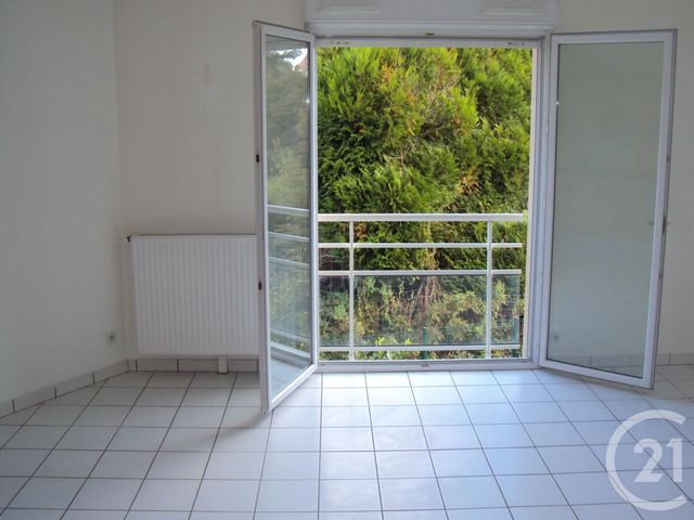 Appartement F2 &agrave; louer - 2 pi&egrave;ces - 47 m2 - Dole - 39 - FRANCHE-COMTE