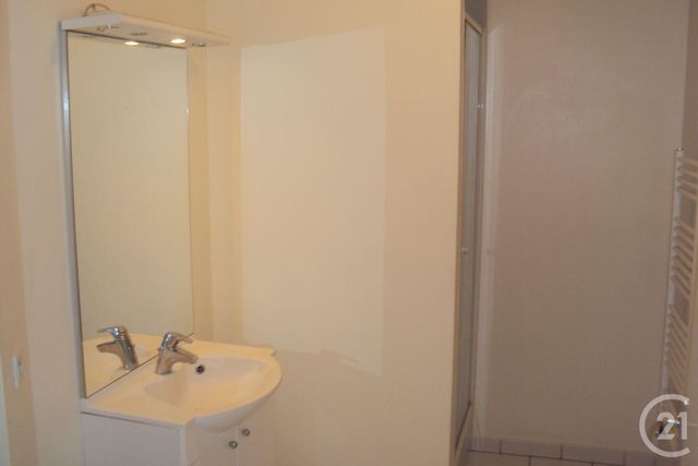 Appartement F2 &agrave; louer - 2 pi&egrave;ces - 47 m2 - Dole - 39 - FRANCHE-COMTE