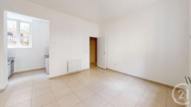 Appartement F2 &agrave; louer - 2 pi&egrave;ces - 41,03 m2 - Dole - 39 - FRANCHE-COMTE
