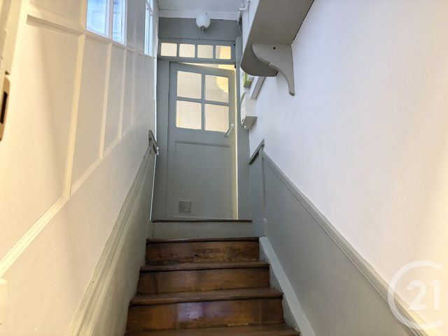 Appartement F1 &agrave; louer - 1 pi&egrave;ce - 26,74 m2 - Dole - 39 - FRANCHE-COMTE